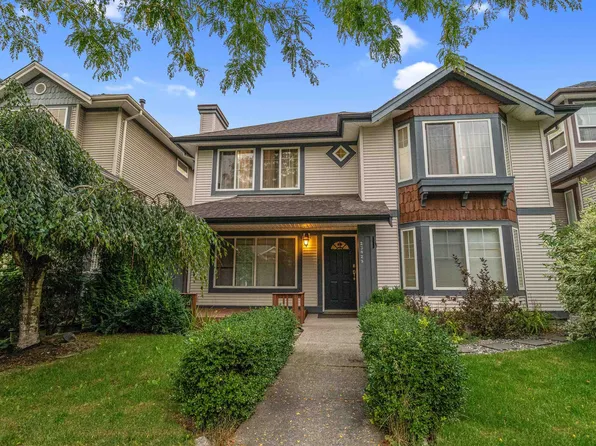 23829 Kanaka Way, Maple Ridge, BC V2W 1E5