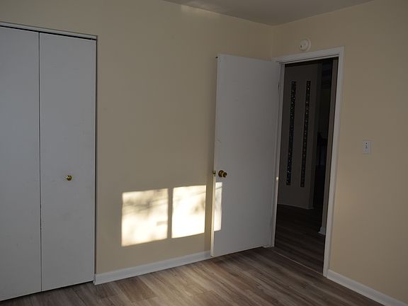 2nd image of 1217 Lester Ave