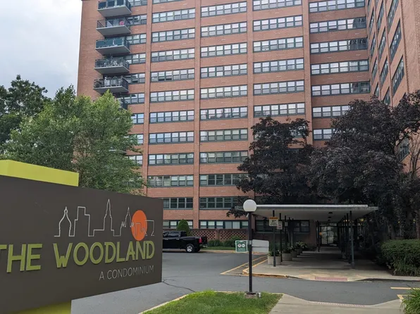 31 Woodland Street #7E, Hartford, CT 06111