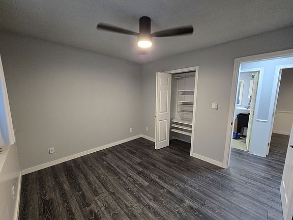 3rd image of 842 Lee St