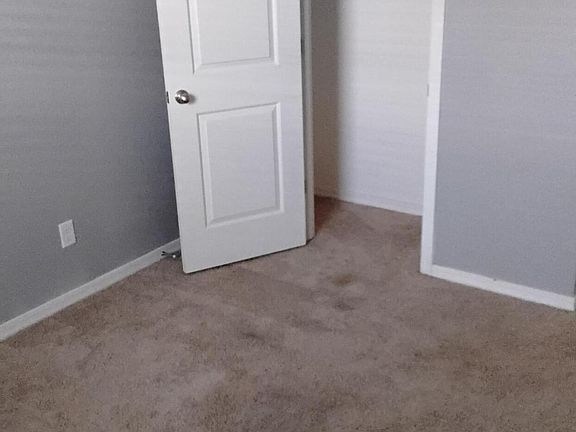 3rd image of 374 S VERDAD Lane