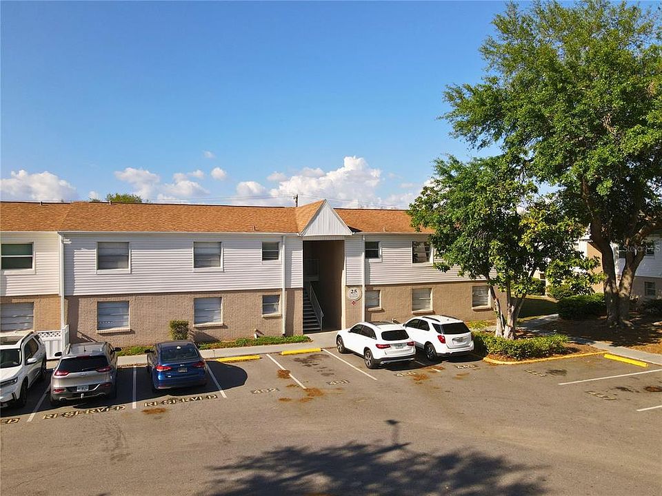 1st image of 7210 N MANHATTAN AVENUE #2524