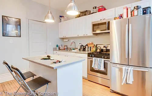 2957 N California Ave #2S Photo 1