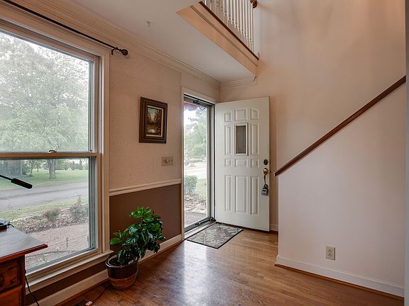 4th image of 3032 Liberty Hills Dr