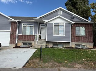 156 W 300 N, Clearfield, UT 84015