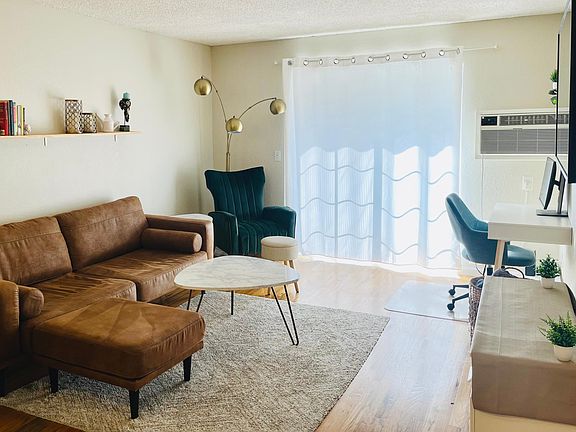 4th image of 1410 York St APT 34