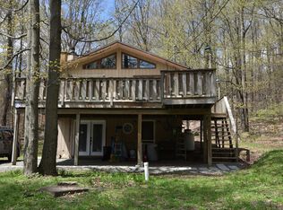 639 N South Turnpike Rd, Newfoundland, PA 18445