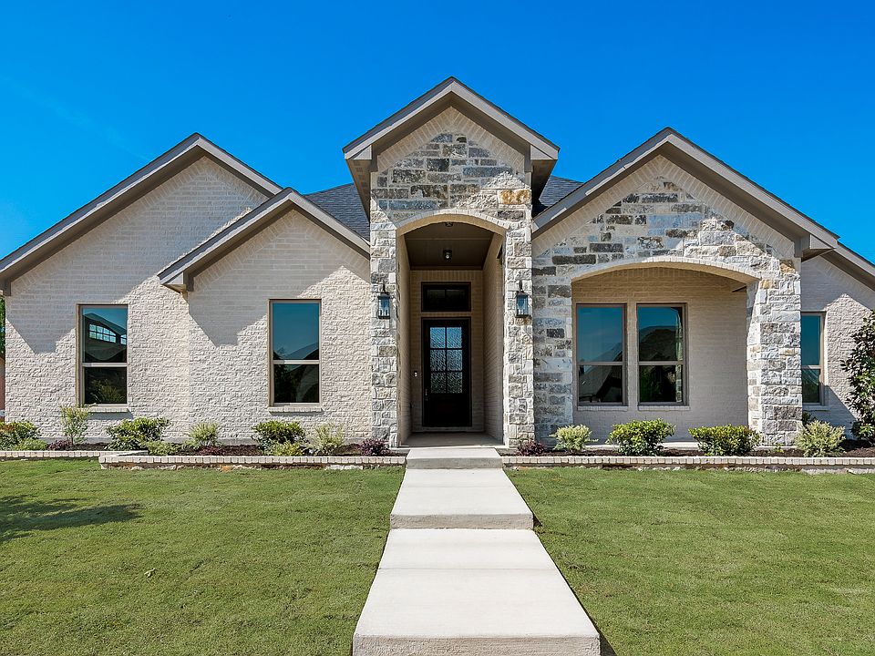 1st image of 133 Water Garden Dr