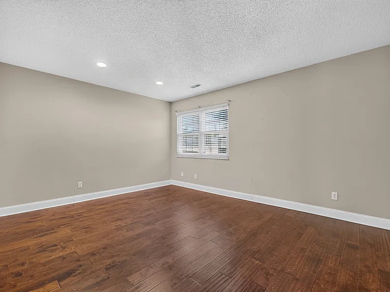 8955 Wrenwood Ln — Photo 11
