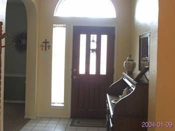 3rd image of 1019 Hampshire Ln
