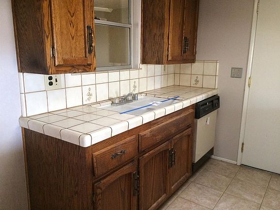 5th image of 6734 Escondido Ave