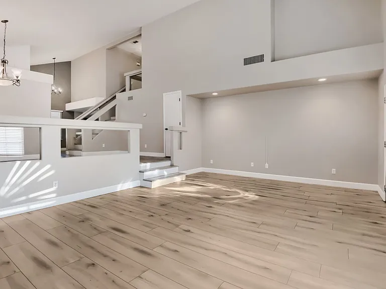 9753 Silver Lasso St — Photo 5