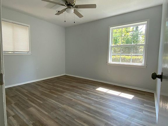 4th image of 1210 Wooddell Dr