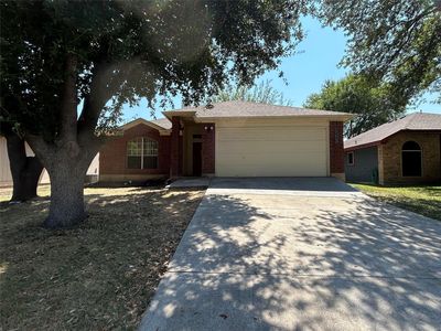 2000 Holly Springs Dr, Taylor, TX, 76574
