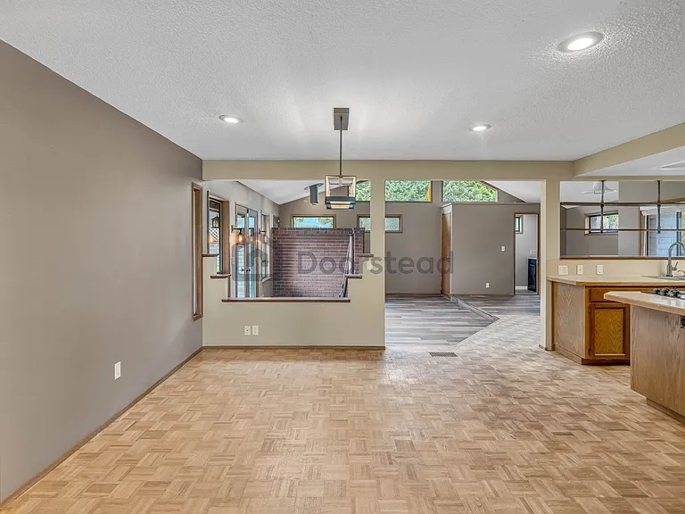21805 SE 4th St — Photo 22
