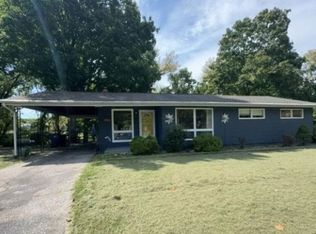 10866 Mercer Ct, Saint Ann, MO 63074