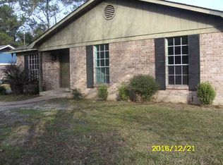2908 Club House Rd, Mobile, AL 36605