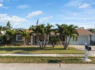 12290 89th Ter, Seminole, FL 33772