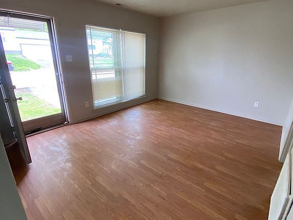 3rd image of 6149-6151 Garfield Ave E #6149