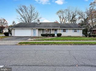 154 N Laurel St, Manheim, PA 17545
