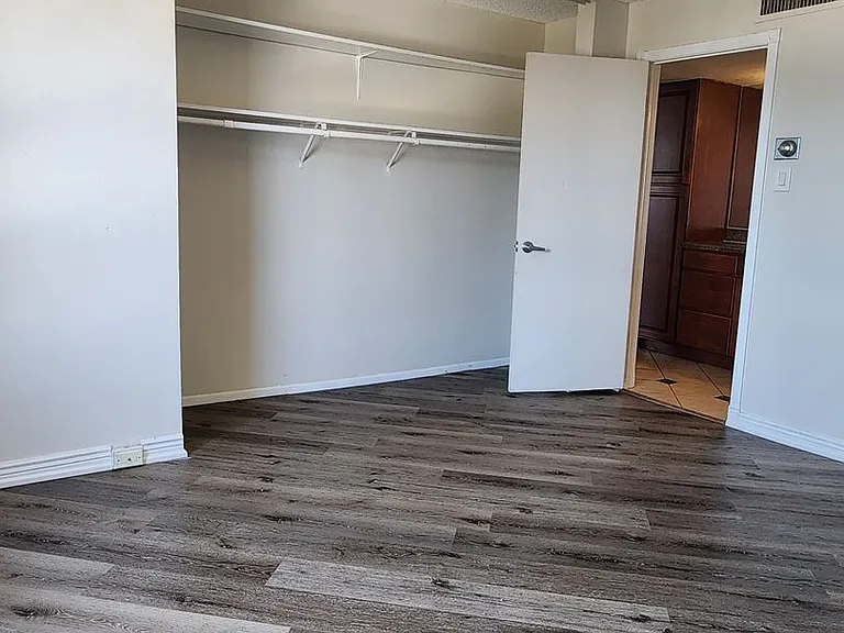 1020 15th St #34G — Photo 13