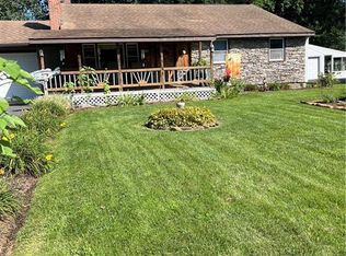 115 Bel Aire Cir, Windsor Locks, CT 06096