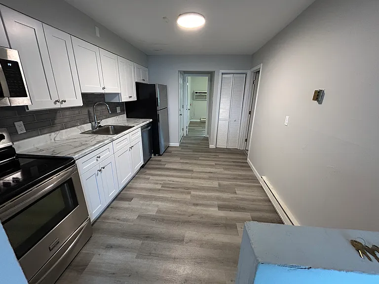 2356 McCausland Ave #6 — Photo 3