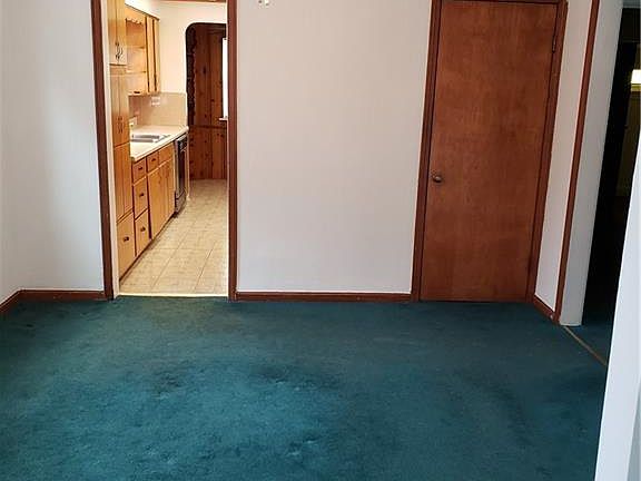 4th image of 14116 Liberty Ave