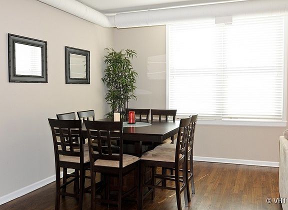 5th image of 2810 N Paulina St APT 3E