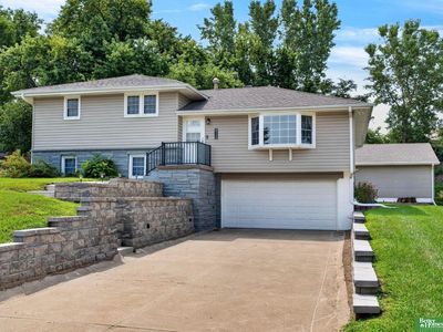 6115 Kansas Ave, Omaha, NE, 68104