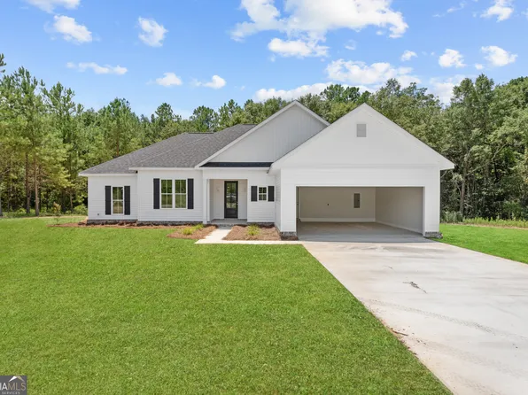 2812 Wildflower Cir, Metter, GA 30439