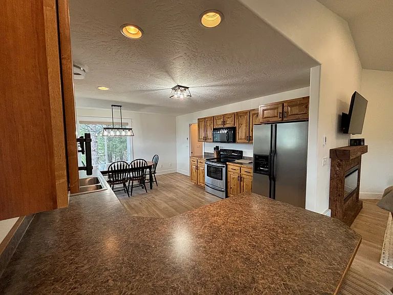250 Eagles Nest Dr — Photo 9
