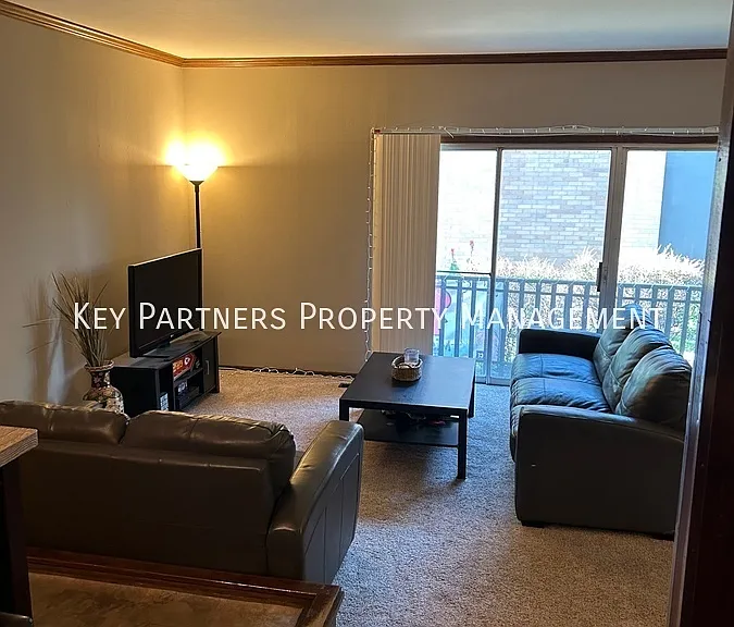 435 W 104th St #B — Photo 4