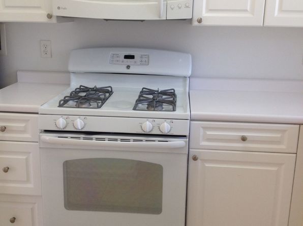 128 Gerry Rd #1