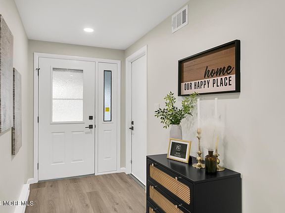 3rd image of 22 Twyford Lane