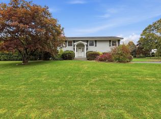 684 Maple Rd, Longmeadow, MA 01106