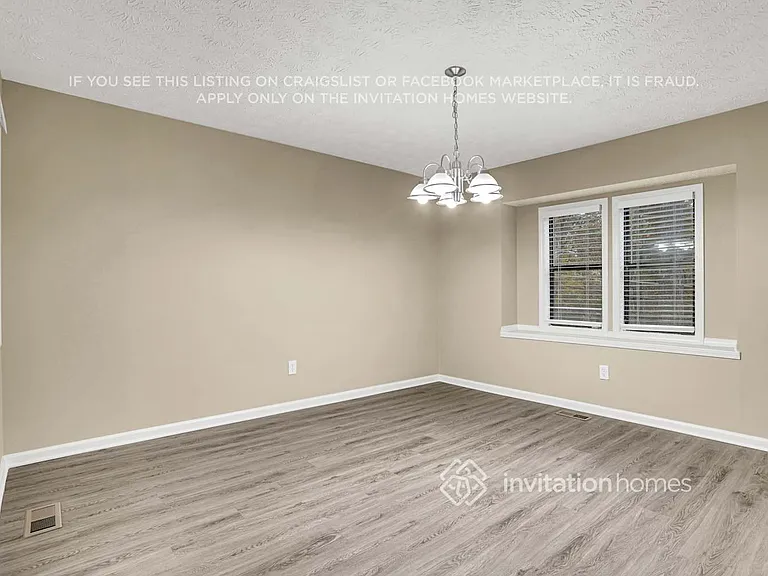4040 Maxanne Dr NW — Photo 12