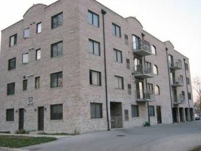 7316 40th St APT 3C, Lyons, IL, 60534