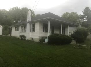 2710 King St NE, Roanoke, VA 24012