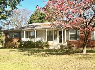 4104 Lakeview Dr NW, Huntsville, AL 35810
