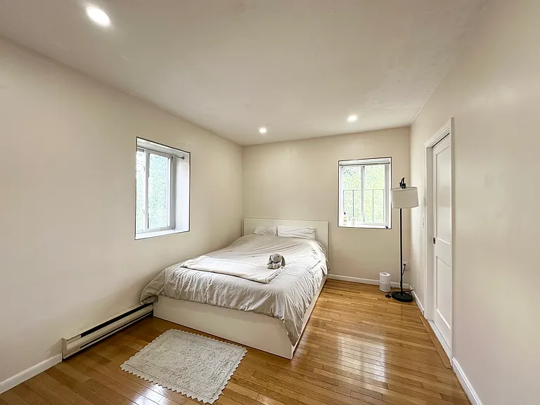 200 Kelton St #34 — Photo 6