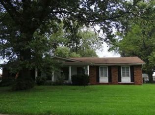 12172 Jerries Ln, Florissant, MO 63033
