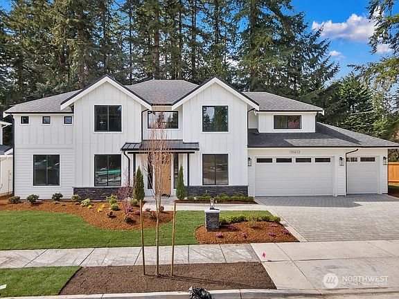 4th image of 15605 29th Drive SE