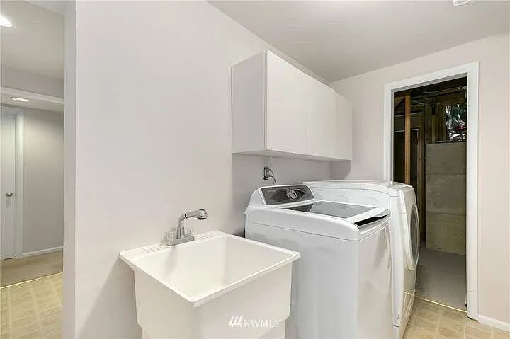 12814 NE 5th Pl — Photo 3
