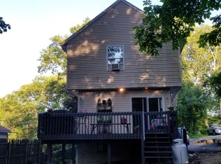 18 Roosevelt Trl, Hopatcong, NJ 07843