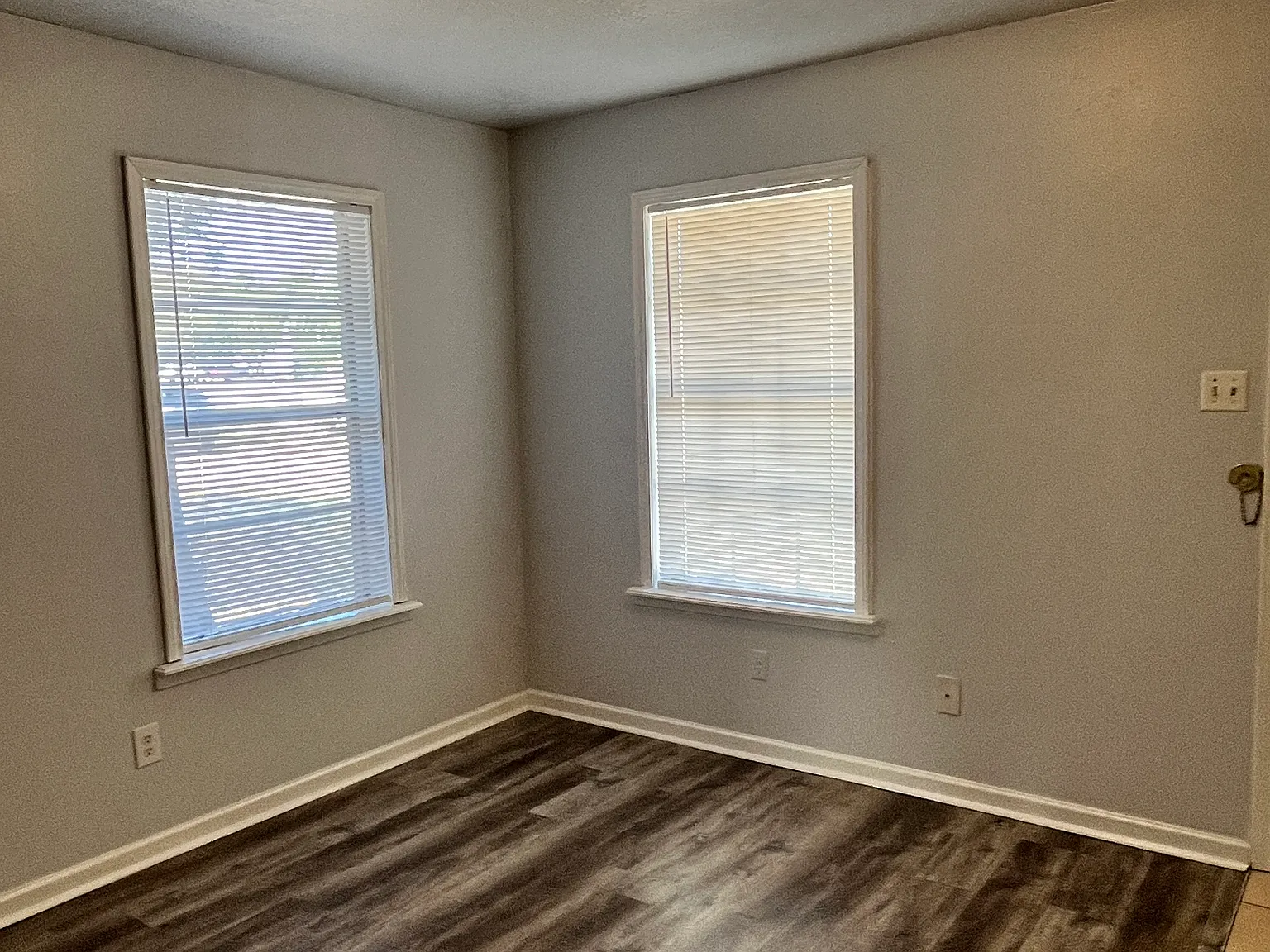 2 bed, 700 sqft, $850 — Photo 3