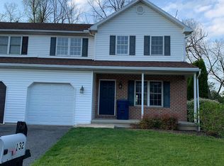 132 Bainbridge Cir, Sinking Spring, PA 19608