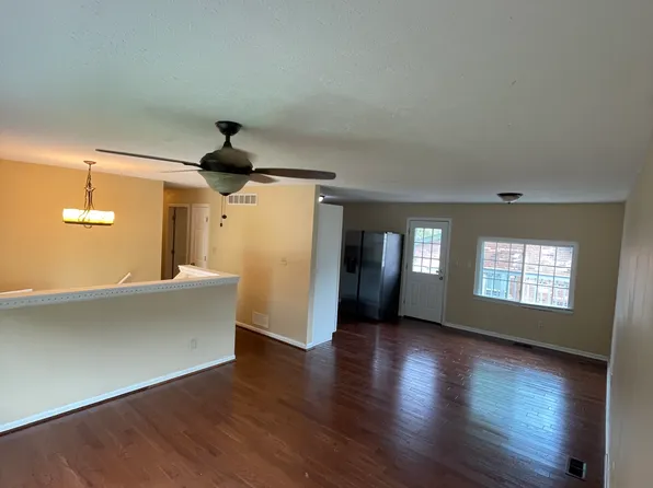 10562 Toulon Dr #1, Cincinnati, OH 45240