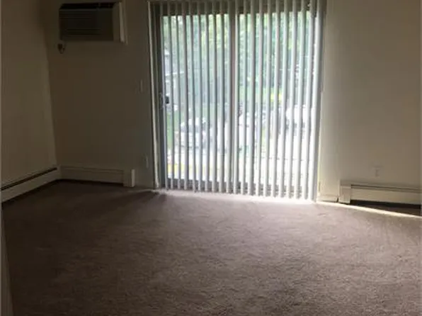 401 East Willard Avenue, 401 E Willard Ave, Lansing, MI 48910