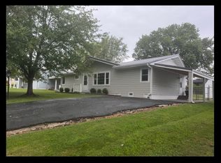 1415 Primrose Ln, Macon, MO 63552